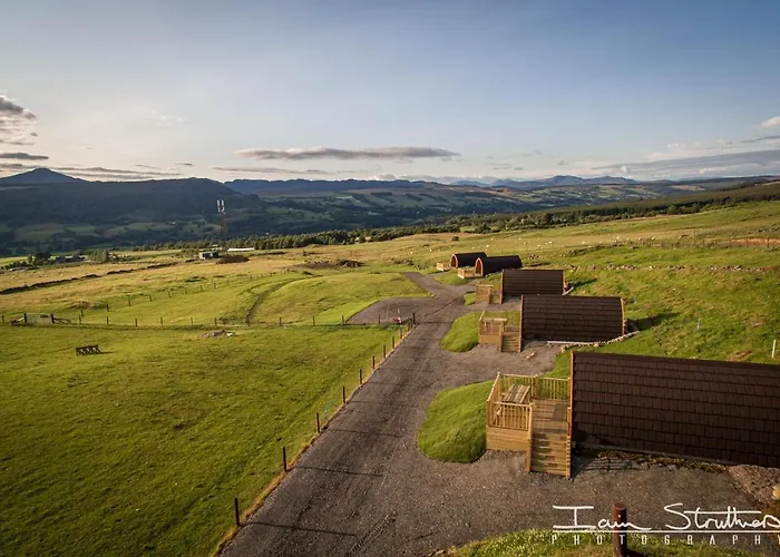 Farragon Luxury Glamping Pod With Hot Tub & Pet Friendly At Pitilie Pods