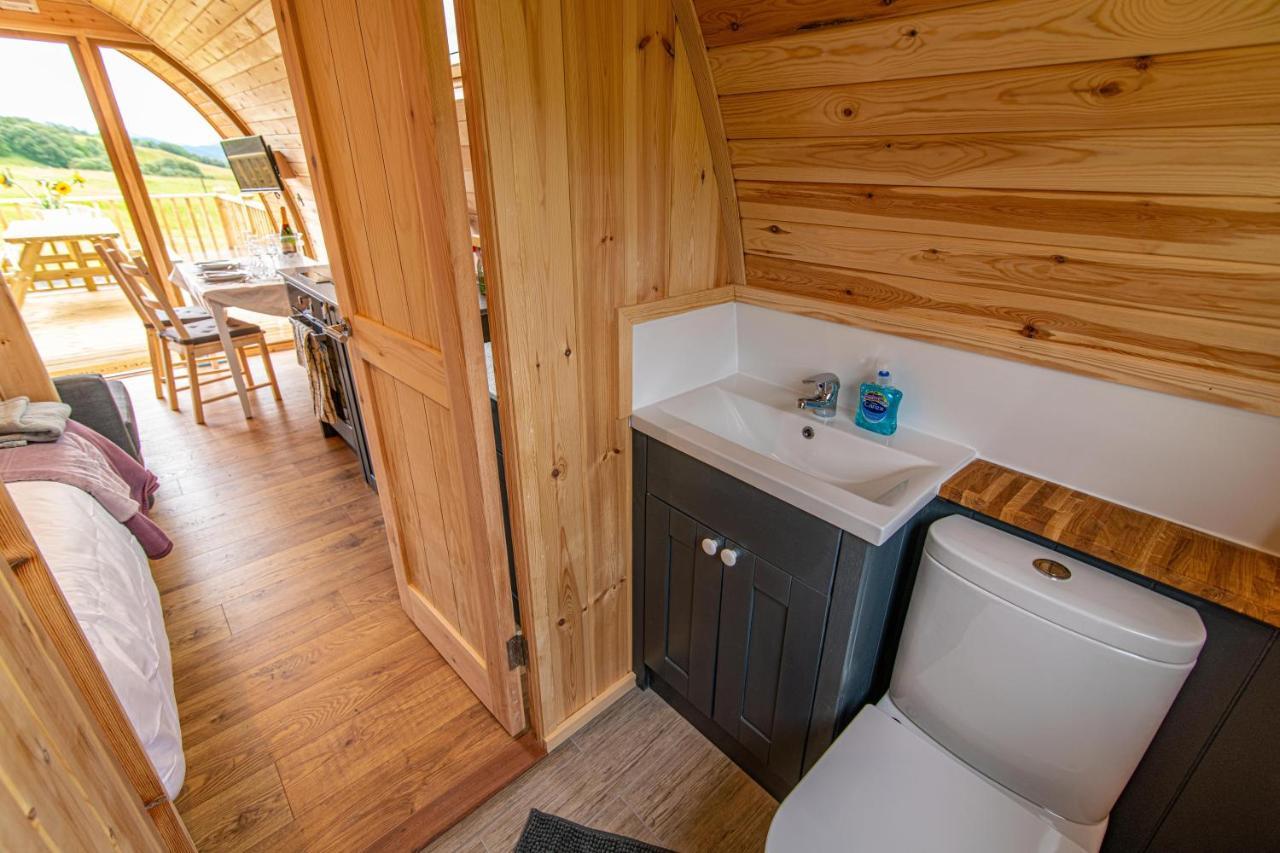 Farragon Luxury Glamping Pod With Hot Tub & Pet Friendly At Pitilie Pods *